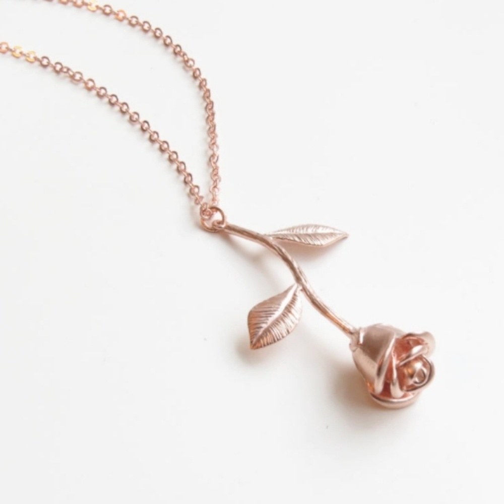 Rose Gold Rose Necklace